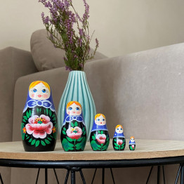 Матрешка с ромашками и маками в фиолетовом платке, игрушки из дерева (набор 5 шт)