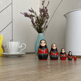 Матрешка в датском народном костюме, старинные игрушки, 5 в 1