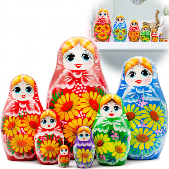 Матрешка ручной работы с букетом желтых гербер (набор 7 шт)