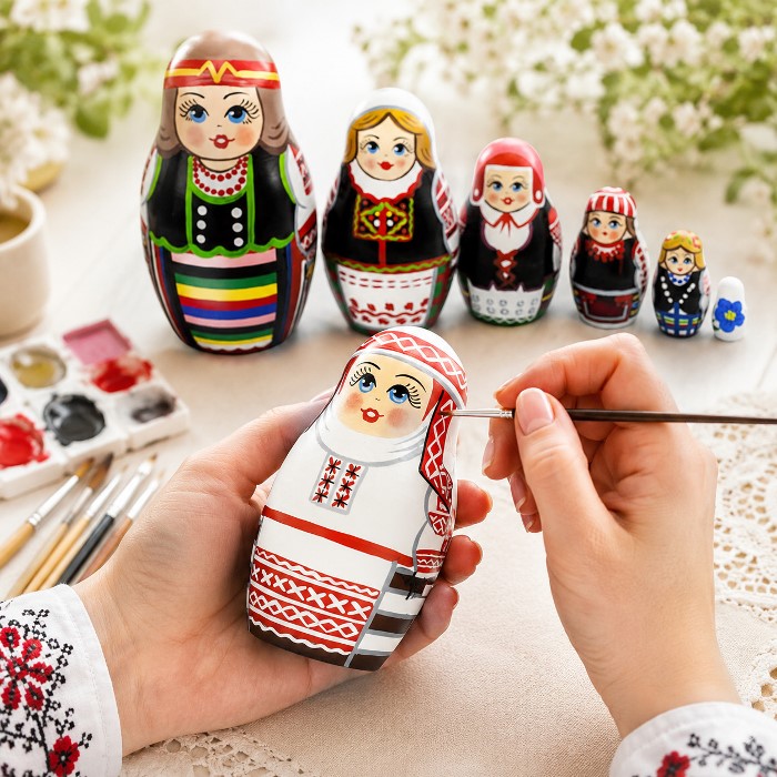 Ручная роспись изделий коллекции